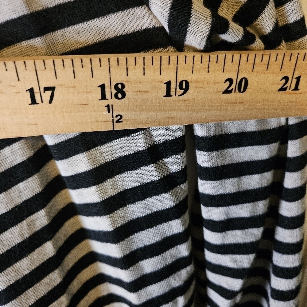 Hanger 55 Women's Size Large Open Cardigan Striped Black & White - Picture 9 of 11